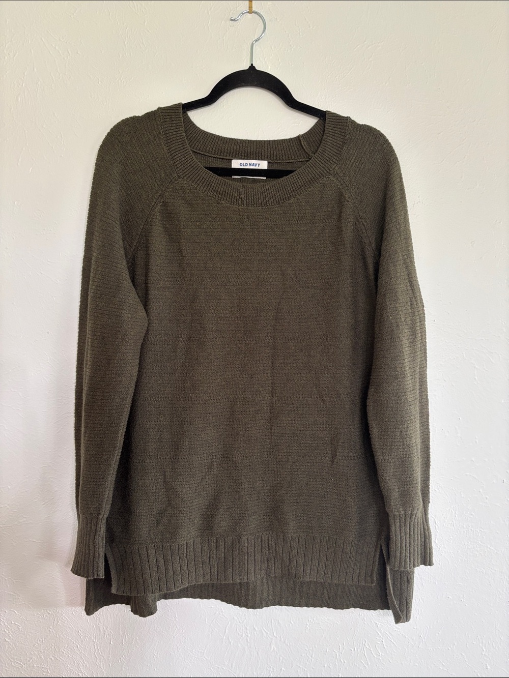 Old Navy Women's Dark Green Crew Neck Sweater